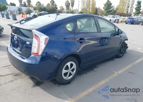 2012 Toyota Prius Three из США, поврежденный, VIN JTDKN3DU8C1571064